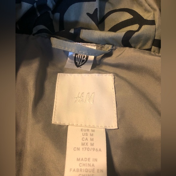 Rare H&M Warner Bros collab. Men’s jacket - Picture 3 of 3